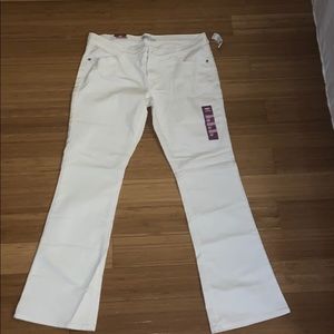 NWT white flair jeans